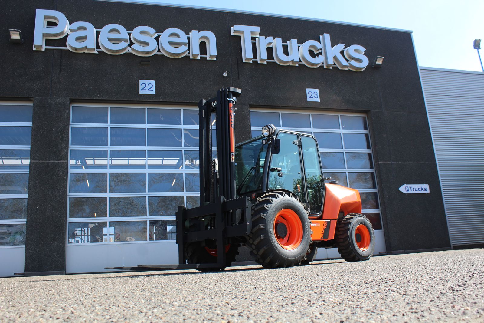 Ausa C351Hx4 voor Bestrent uit Heist-op-den-Berg